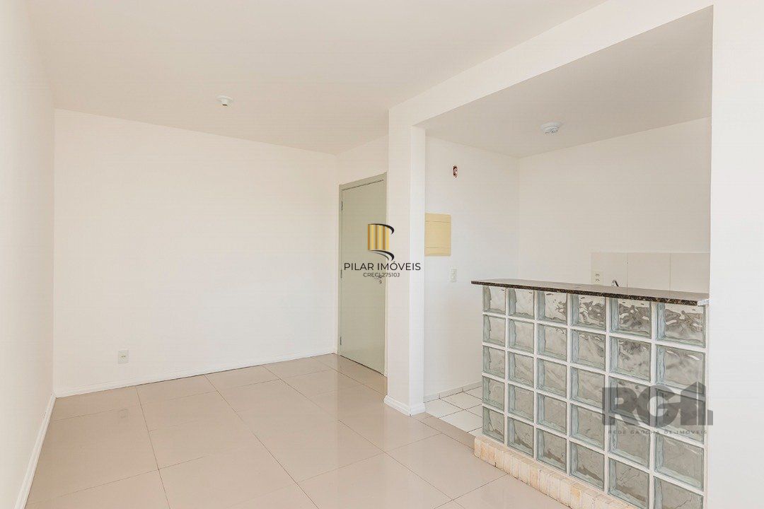 Apartamento  com 2 quartos e 1 banheiro no total