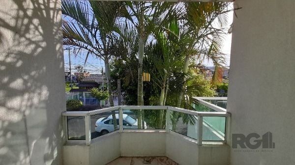 Casa 3 dormitórios no bairro Hípica