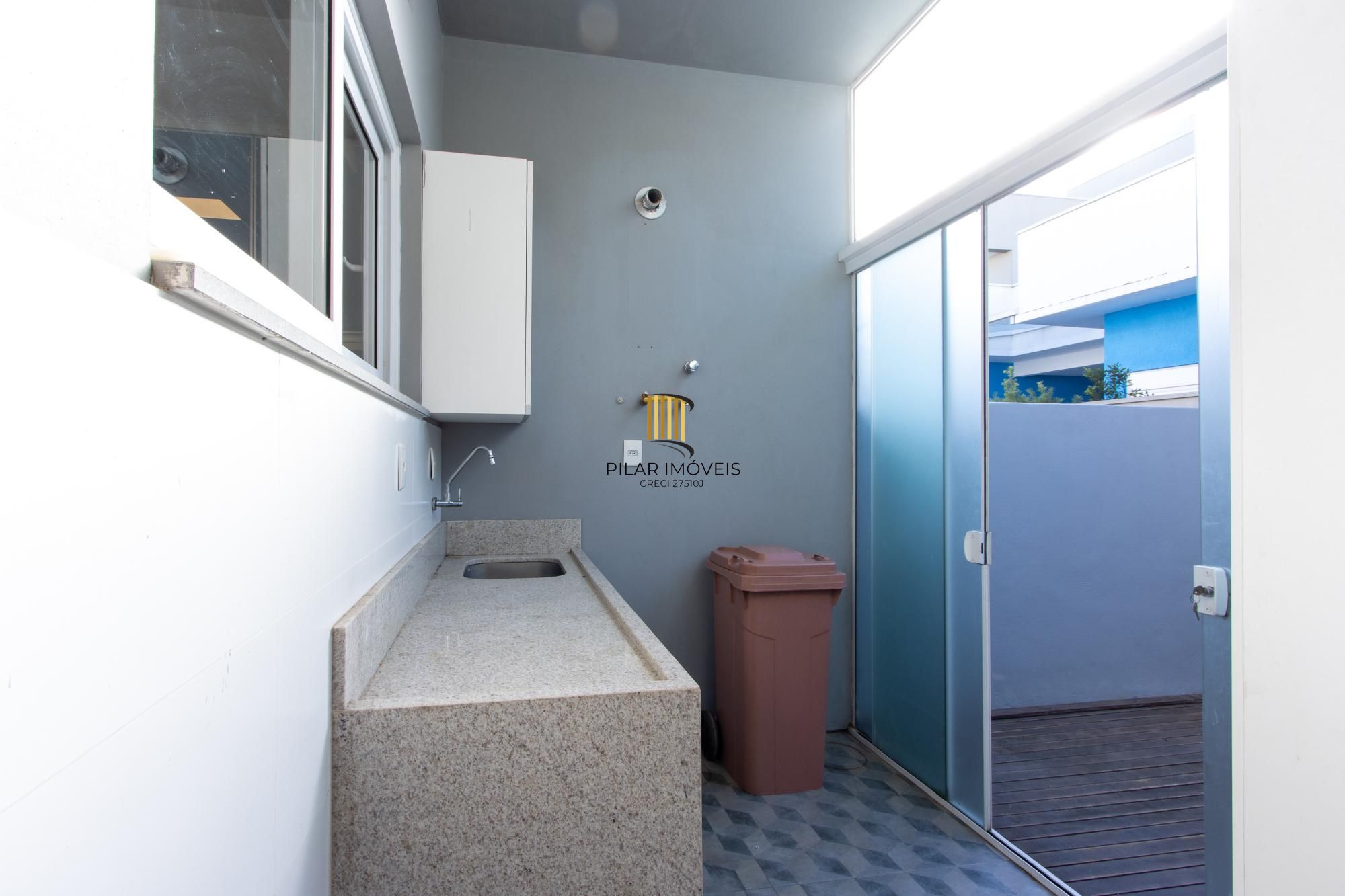 Casa em condomínio