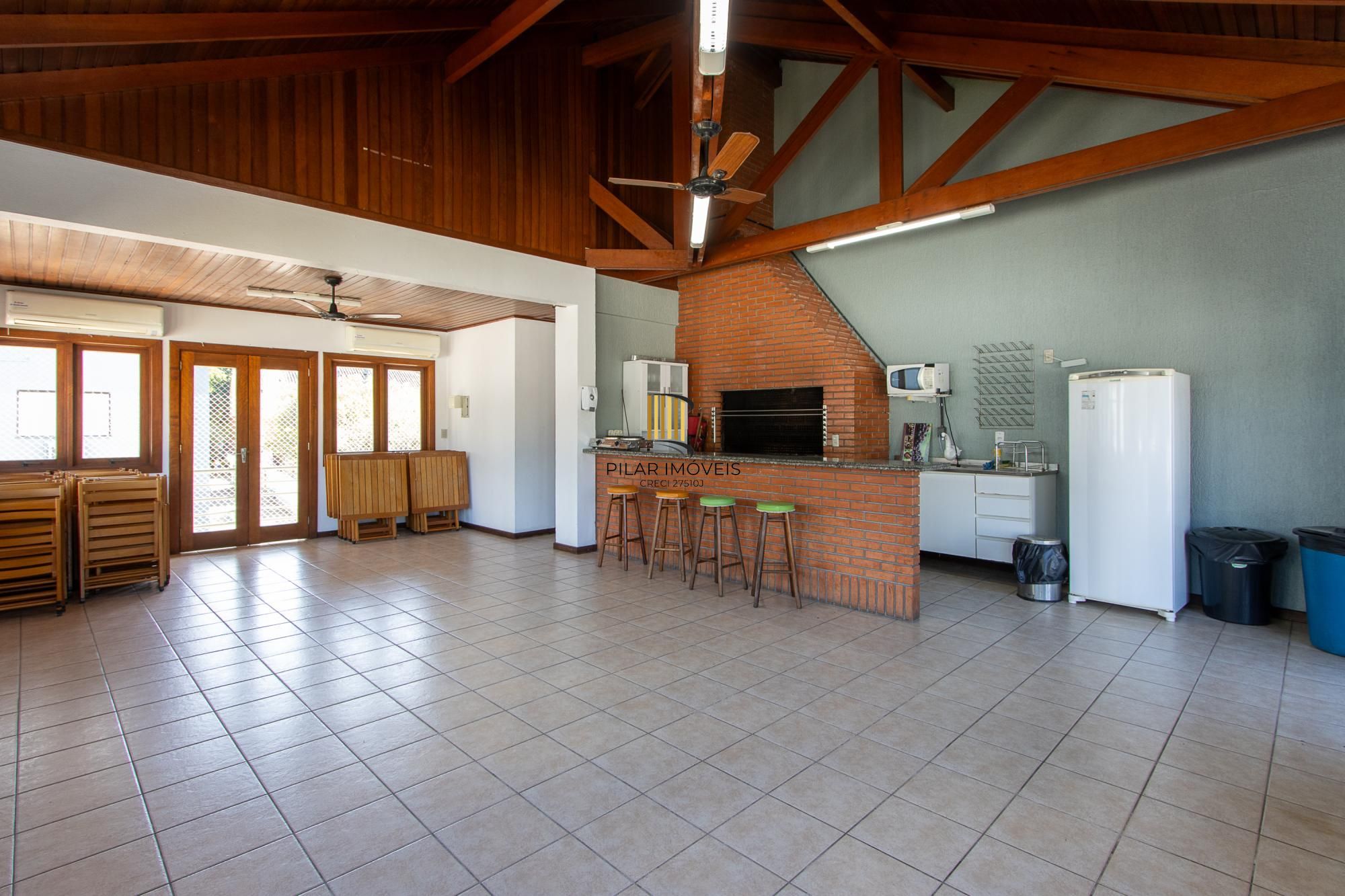 Cobertura 2 dormitórios - Bairro Camaquã