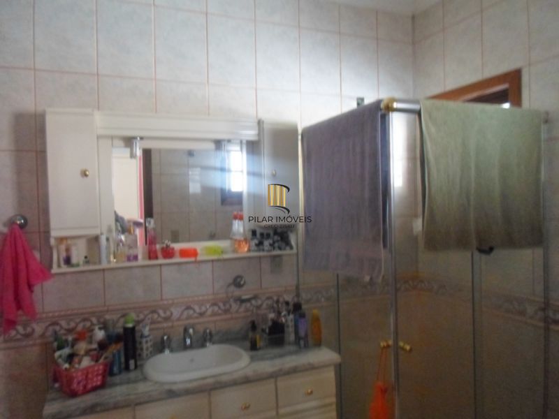 Casa para Venda - 400m², 6 dormitórios, sendo 2 suites, 5 vagas - Santo Antonio