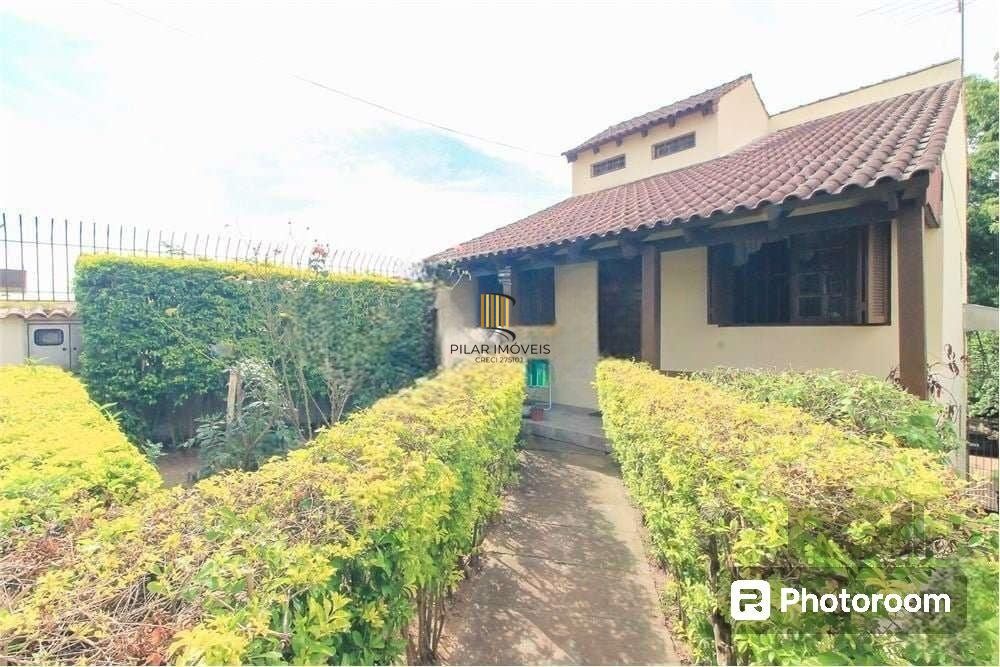 CASA | 02 DORMITÓRIOS | AMPLO TERRENO | VILA NOVA | ZONA SUL