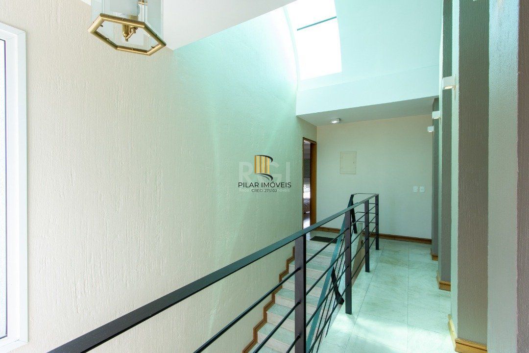 Casa 4 dormitórios no bairro Teresópolis