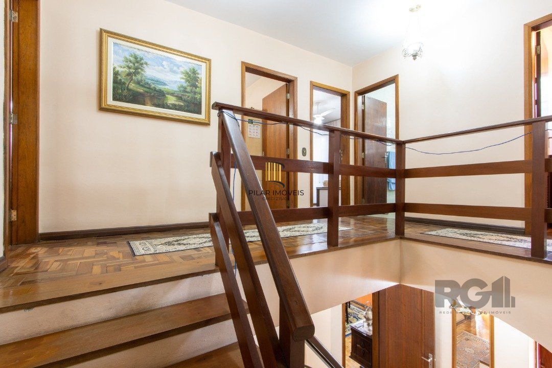 Casa 4 dormitórios no bairro Cristal