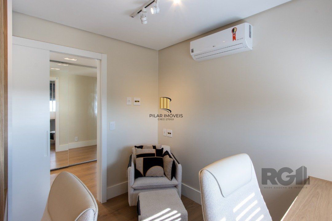 Duplex para Venda - 128.73m², 3 dormitórios, sendo 1 suites, 3 vagas - Cristal