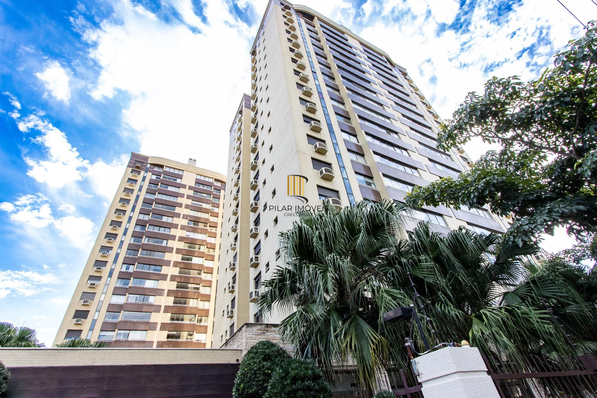 Apartamento 3 quartos, 139,64m² privativos, 2 vagas - Bairro Menino Deus