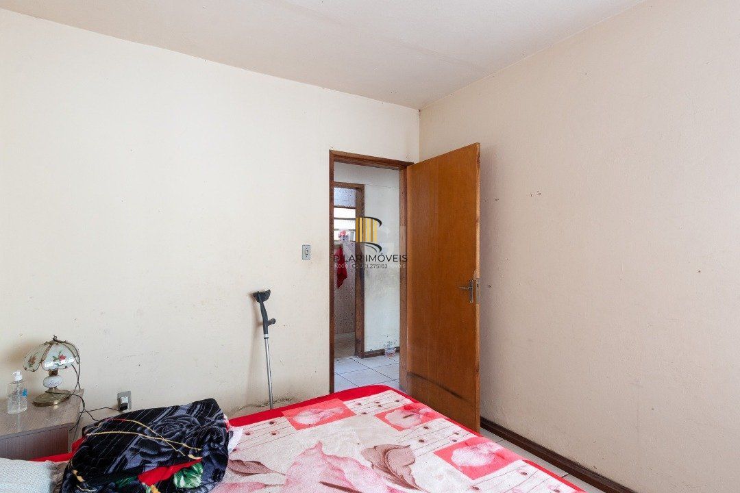 Casa para Venda - 149.99m², 6 dormitórios, sendo 2 suites, Nonoai