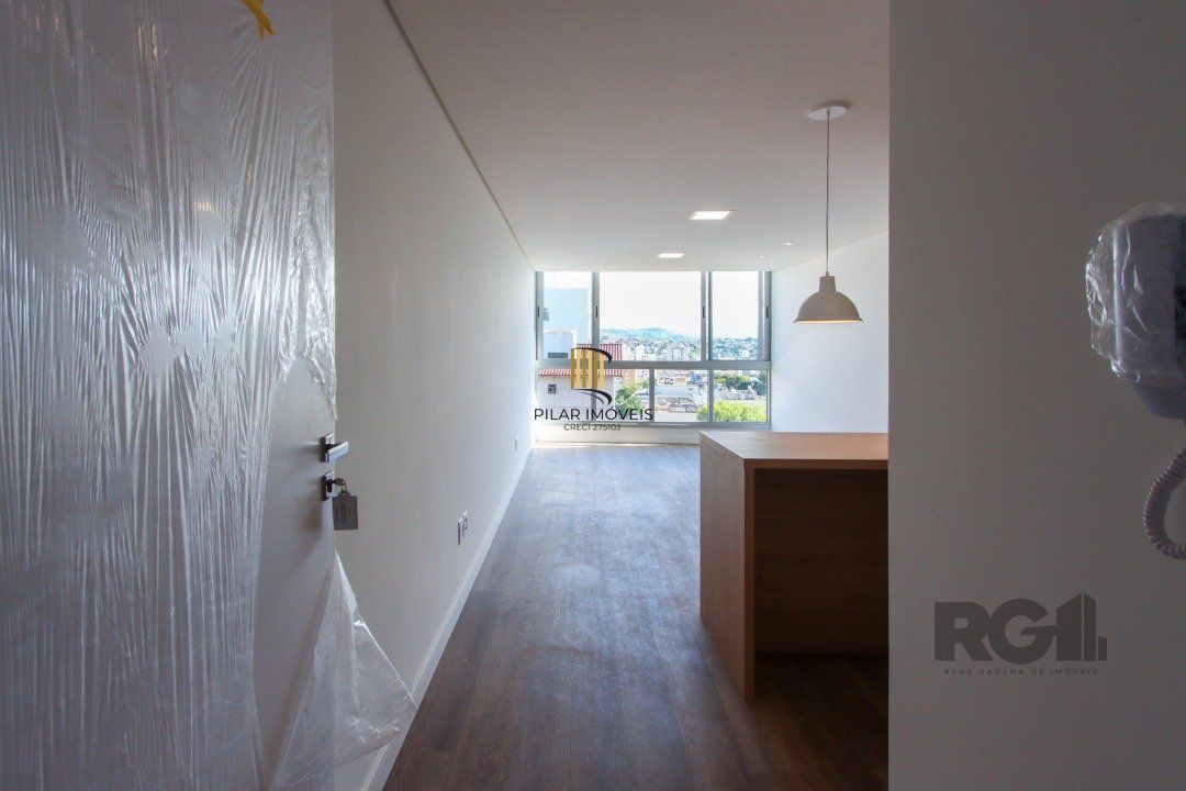 Apartamento em Porto Alegre no Bairro Petrópolis, de 2 quartos, semi mobiliado. - Pilar Imóveis
