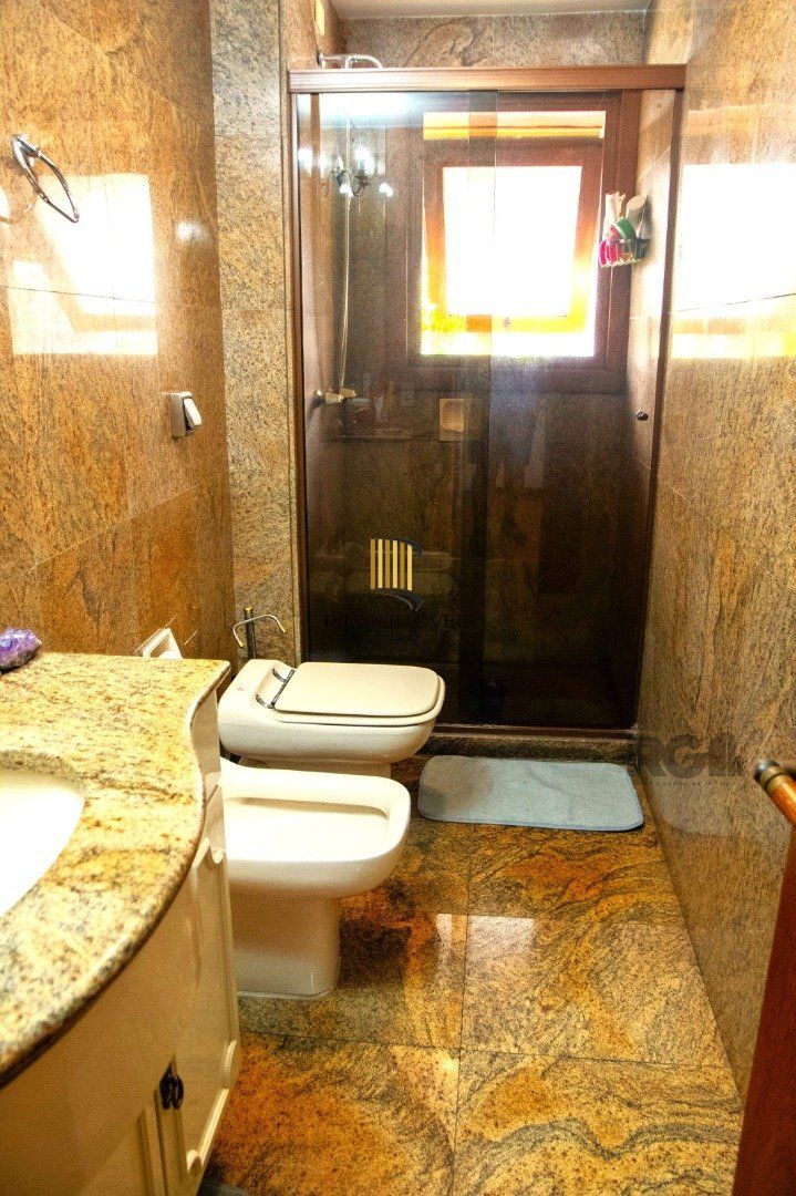 xcelente cobertura, 3 dormitórios, 1 suíte, (atualmente 3, ampliada suíte do casal),