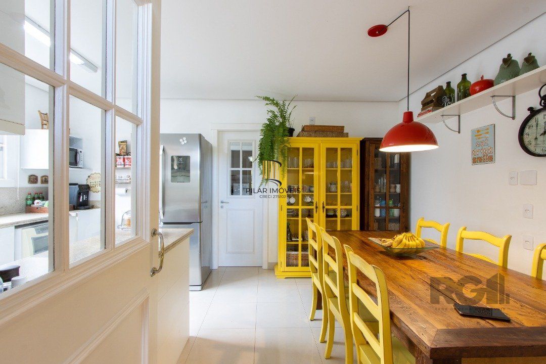 Casa Terra Ville, com 3 suites