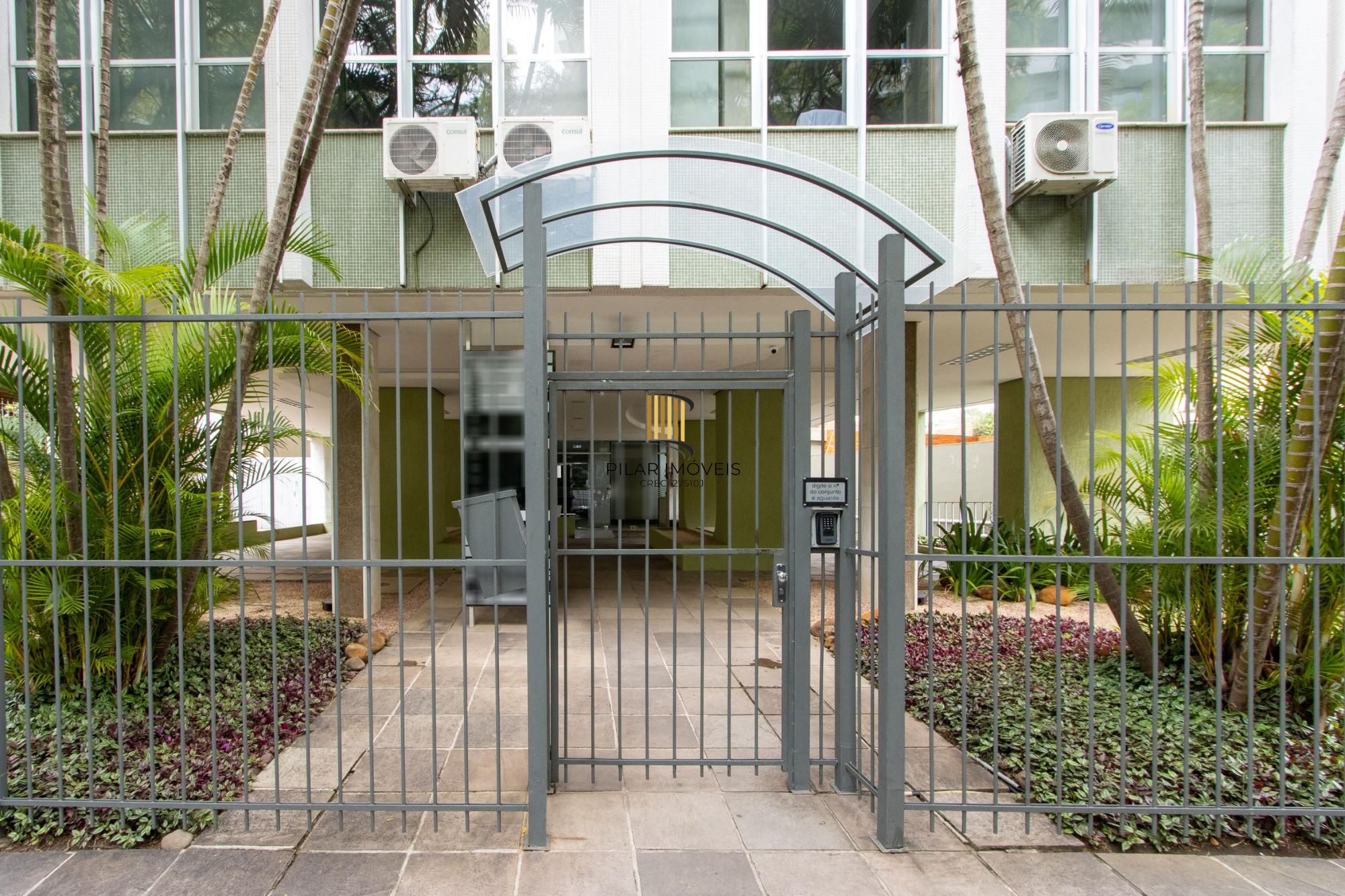 Conjunto comercial na Moinhos de Vento.