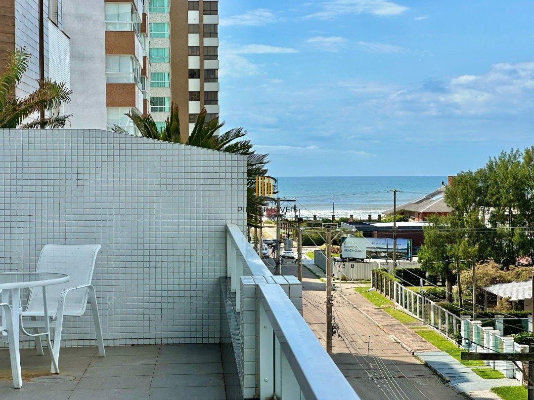 APARTAMENTO COM TERRAÇO E VISTA PARA O MAR, À VENDA  EM CAPÃO DA CANOA 