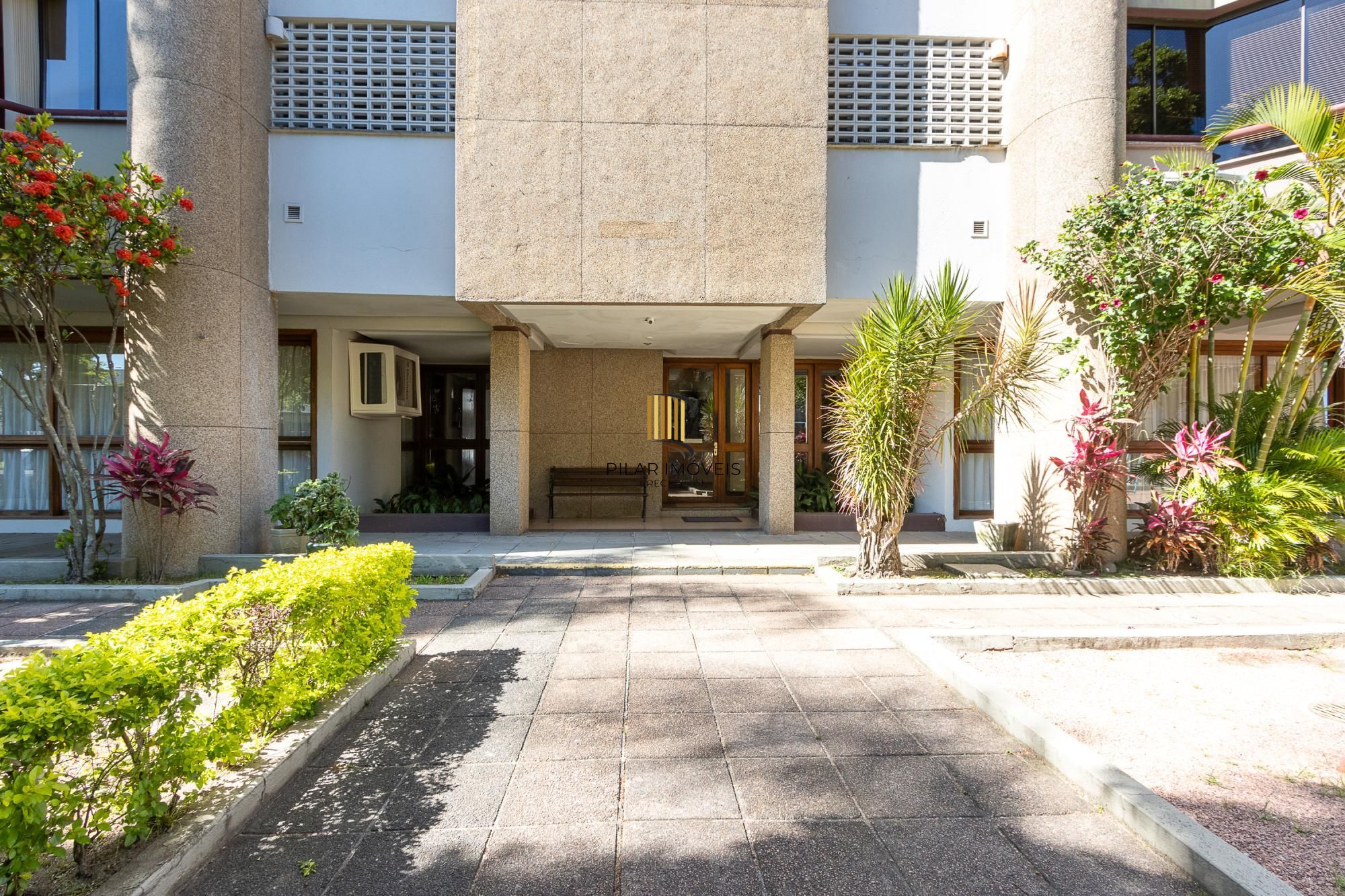 Cobertura 3 dormitórios no bairro Cavalhada