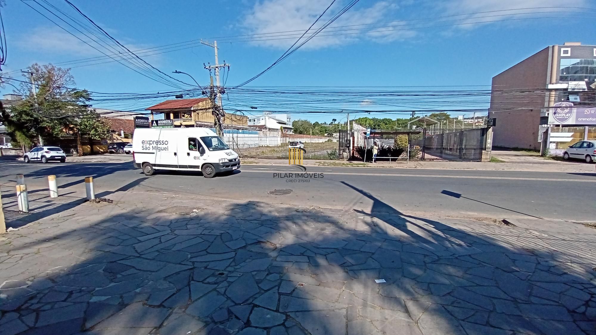 Terreno com 750m² na Av. Otto Niemeyer, bairro Camaquã