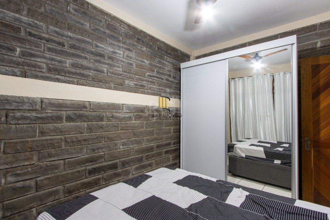 Casa 4 dormitórios no bairro Hípica