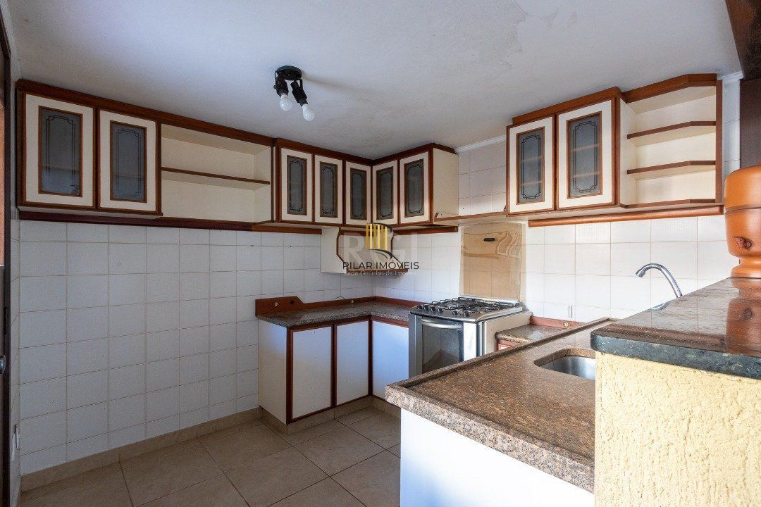 Casa para Venda - 280m², 3 dormitórios, sendo 1 suites, 2 vagas - Espirito Santo