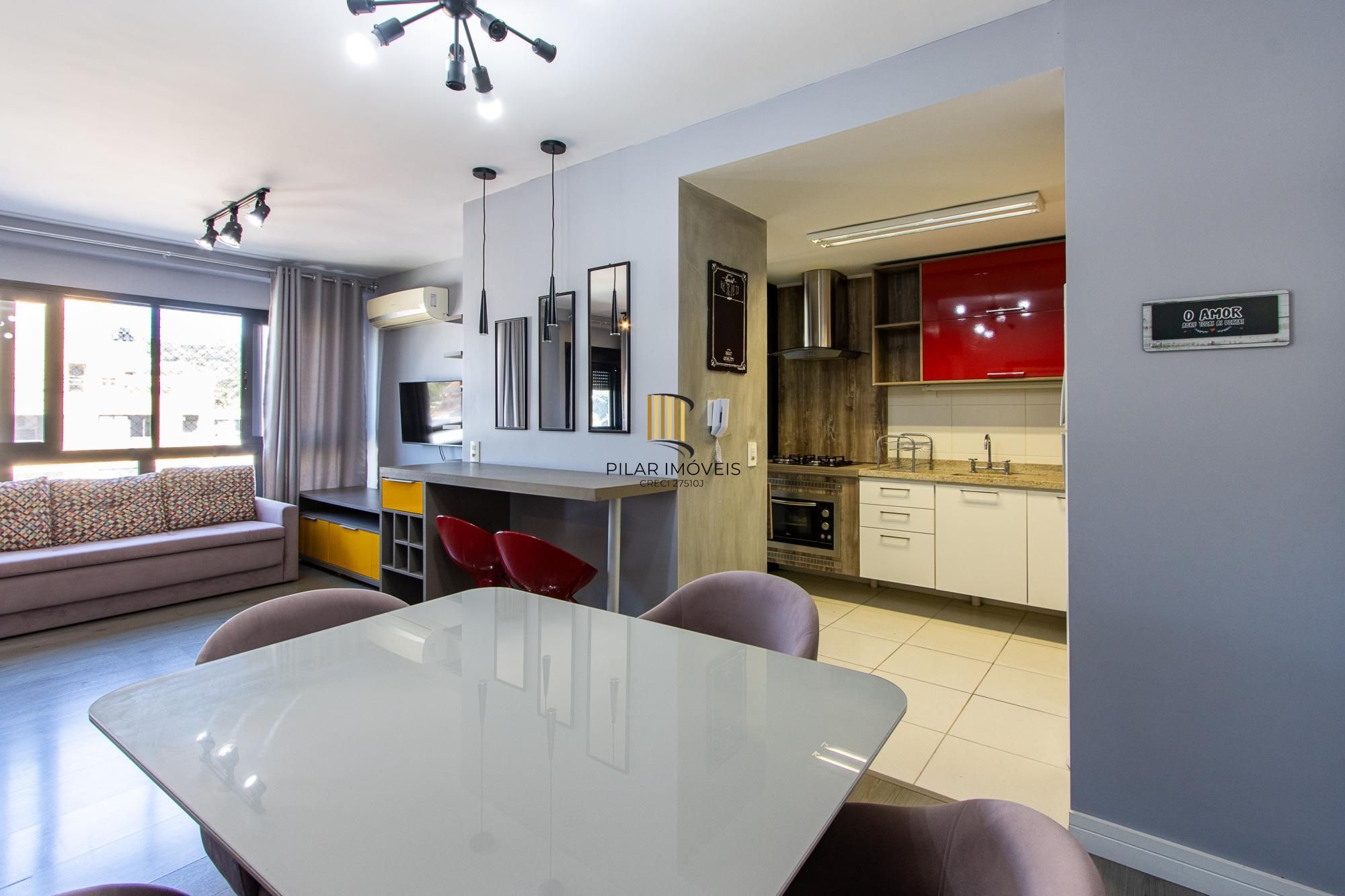 Apartamento com 2 quartos e 65m² à venda em Tristeza, Porto Alegre.