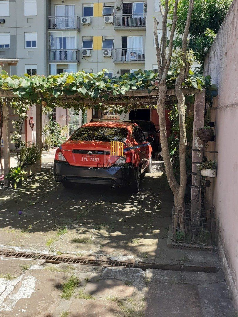 Casa para Venda - 440m², 2 dormitórios, Tristeza