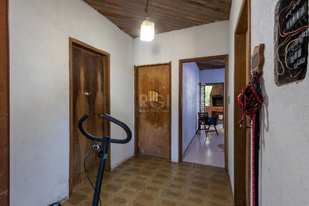 Casa para Venda - 2200m², 3 dormitórios, Lomba do Pinheiro