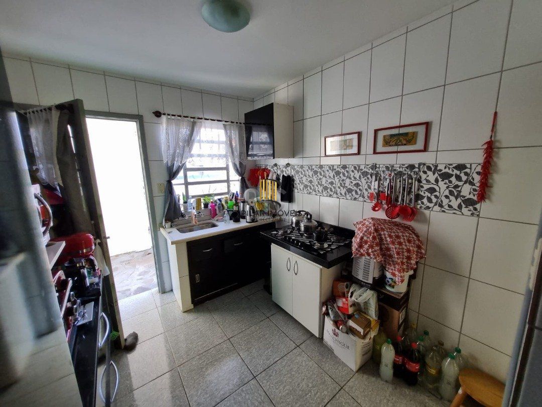 Casa 3 dormitórios no bairro Tristeza