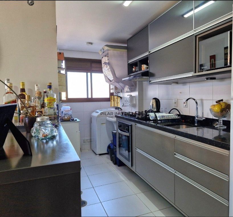 Apartamento com 76 m² três dormitórios no bairro tristeza em Porto Alegre para comprar.