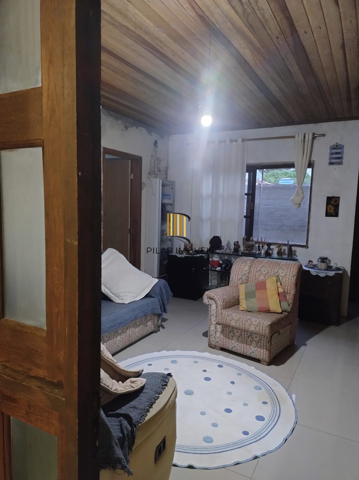 Casa para Venda - 182m², 2 dormitórios, sendo 1 suites, 3 vagas - Lami