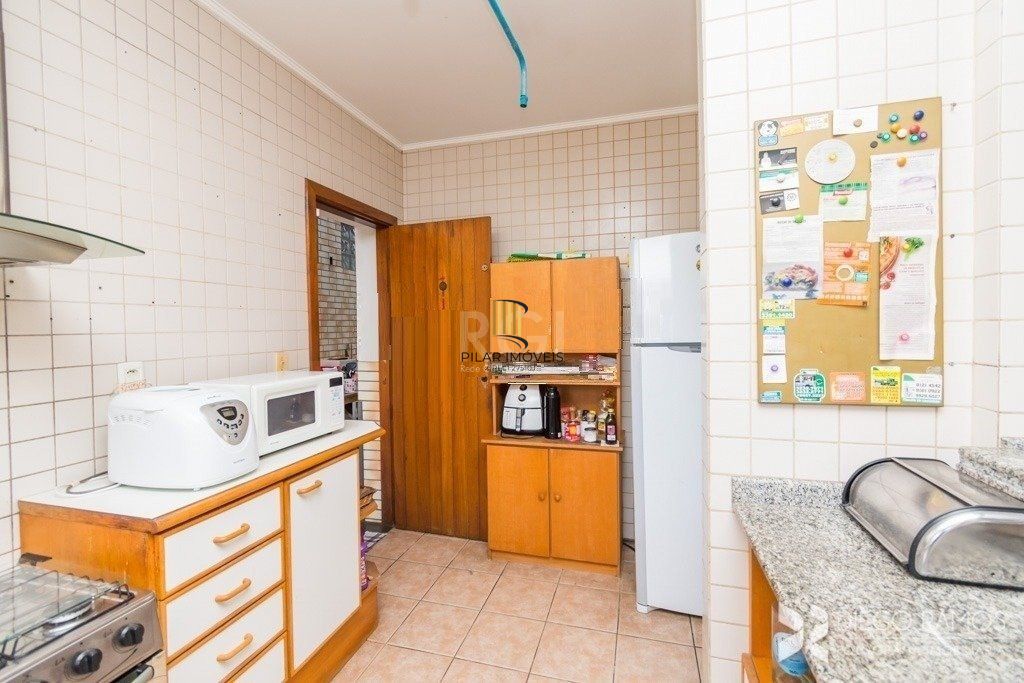 BELO SOBRADO REFORMADO 3 DORMITÓRIOS - BAIRRO NONOAI