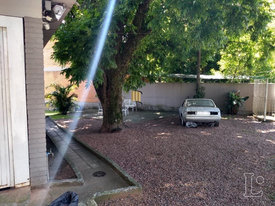 Casa para Venda - 300m², 5 dormitórios, sendo 1 suites, 1 vaga - Ipanema