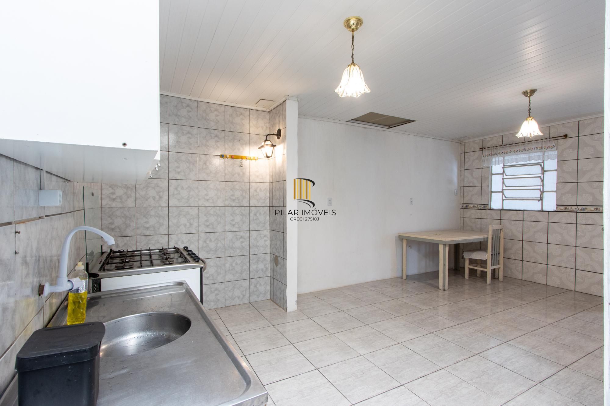 CASA TRÊS DORMITÓRIOS NA RESTINGA NOVA