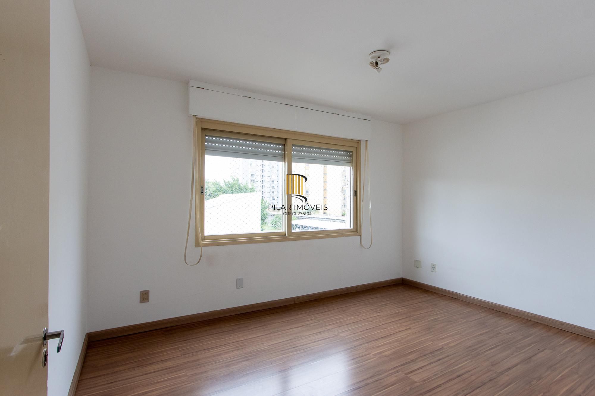 Apartamento 2 quartos, com 1 vaga escriturada - Bairro Tristeza