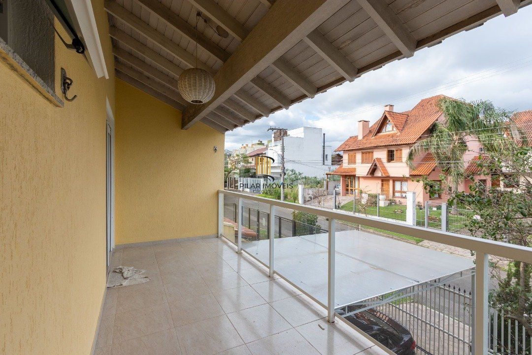 Casa para Venda - 342m², 3 dormitórios, sendo 2 suites, 2 vagas - Espírito Santo