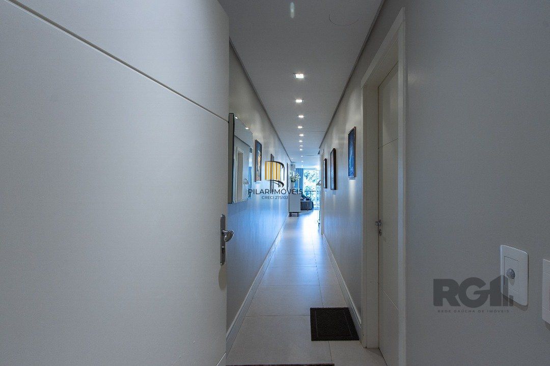 Apartamento para Venda - 457.17m², 3 dormitórios, sendo 1 suites, 4 vagas - Tristeza