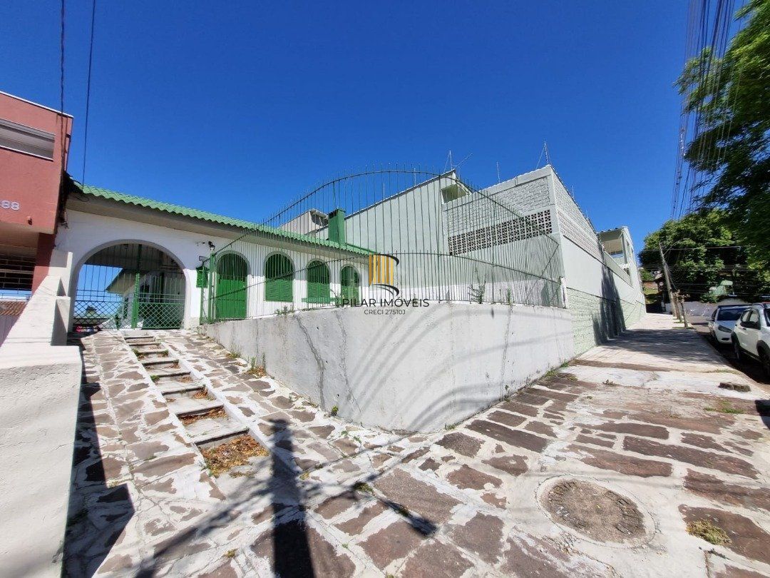 Casa 3 dormitórios no bairro Tristeza