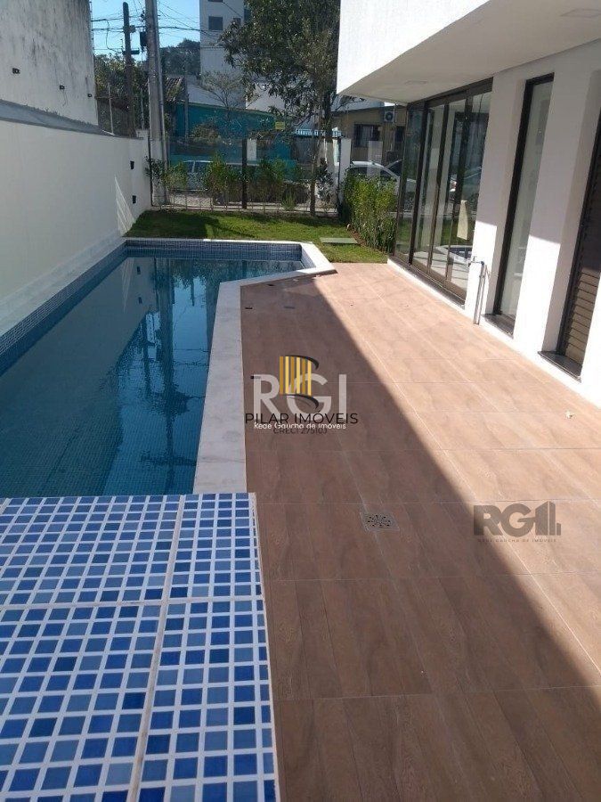 Loft com terraço privativo em L, possui 1 dormitório