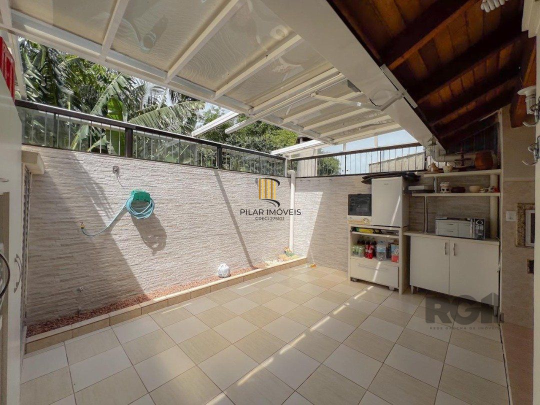 Casa Condominio para Venda - 202m², 3 dormitórios, sendo 1 suites, 2 vagas - Ipanema/ Jardim Verde