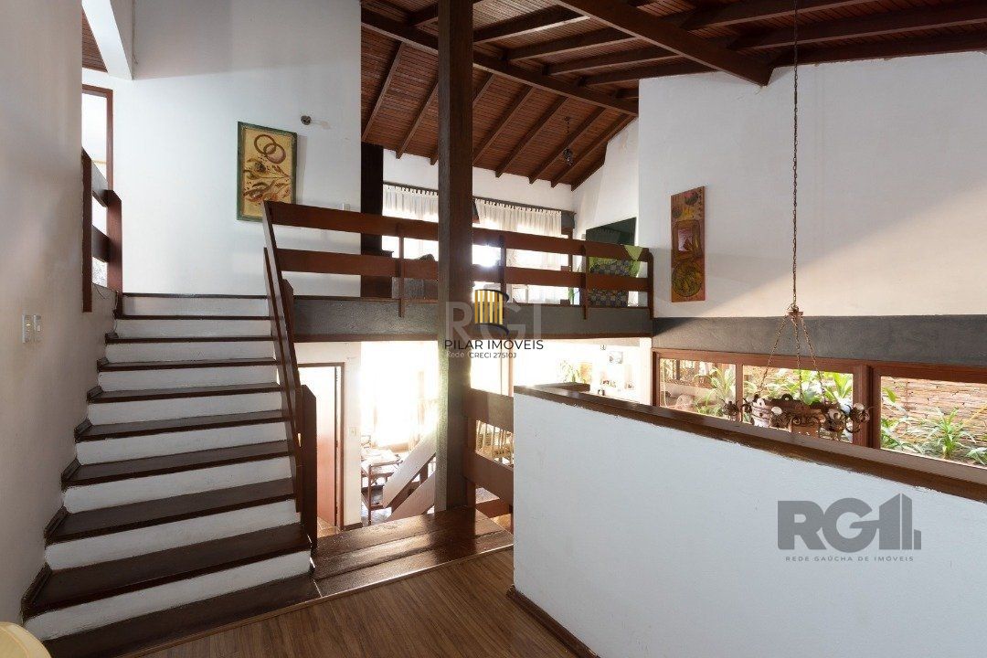 Casa 4 dormitórios no bairro Cristal