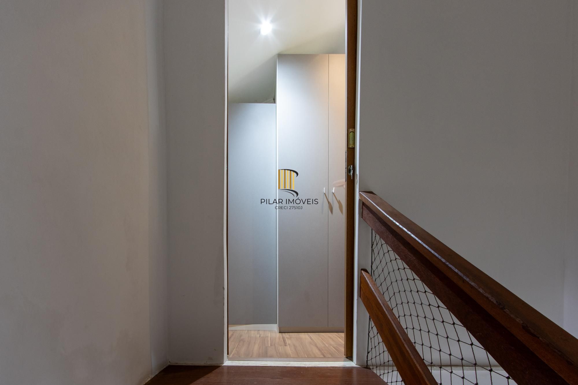 Casa em condomínio no bairro Aberta dos Morros