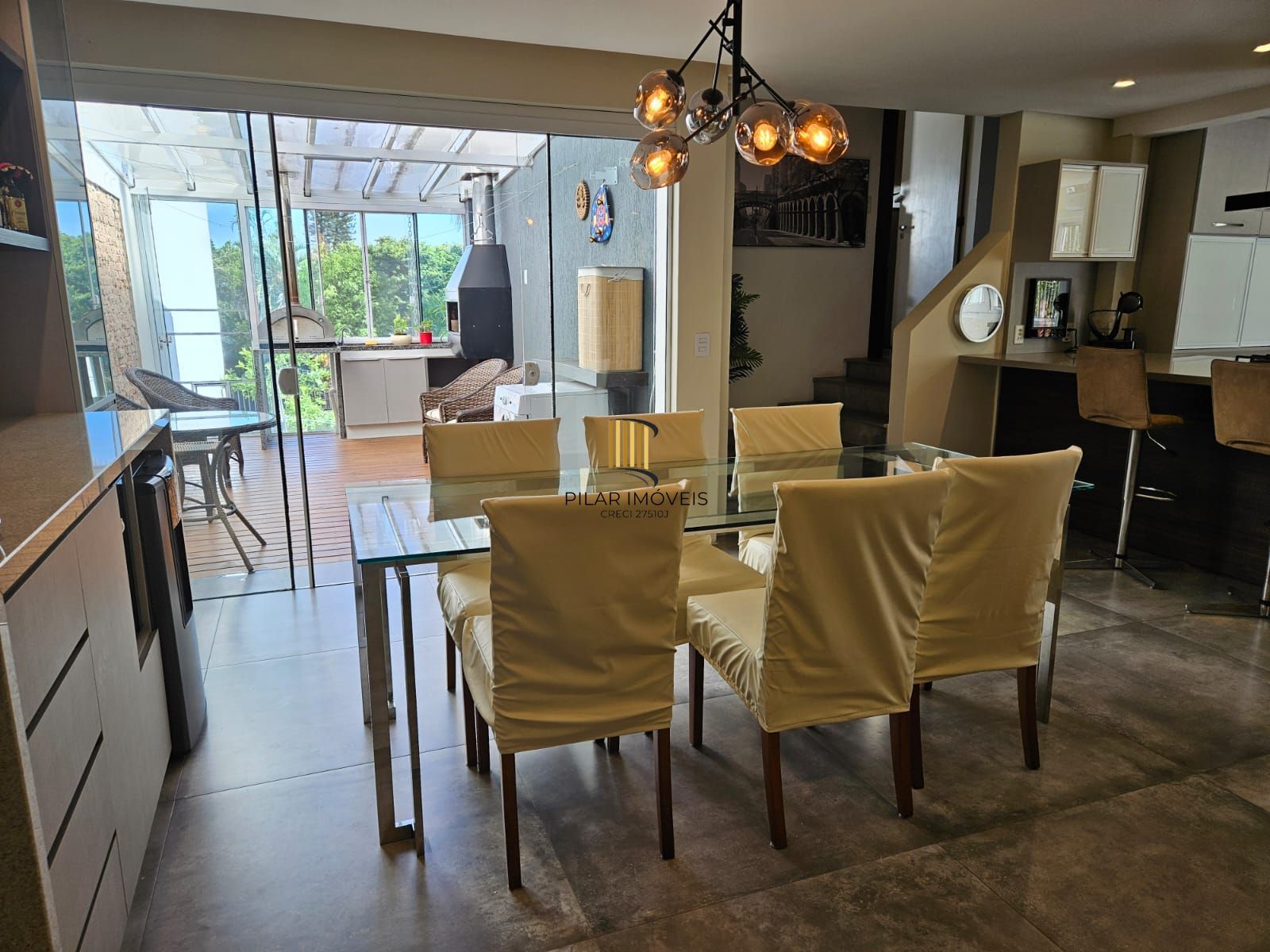 Casa em Condomínio, 03 dormitórios 04 Vagas, 229m²  na Tristeza, Porto Alegre, RS!!