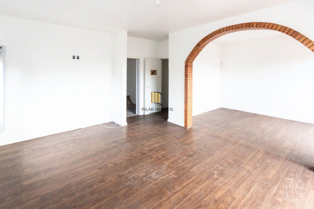 Casa Comercial no bairro Tristeza