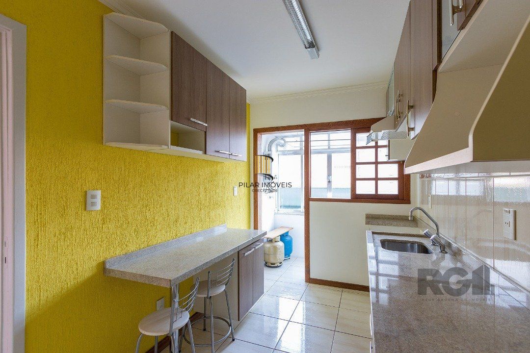 Apartamento 2 quartos, semi-mobiliado - Bairro Nonoai