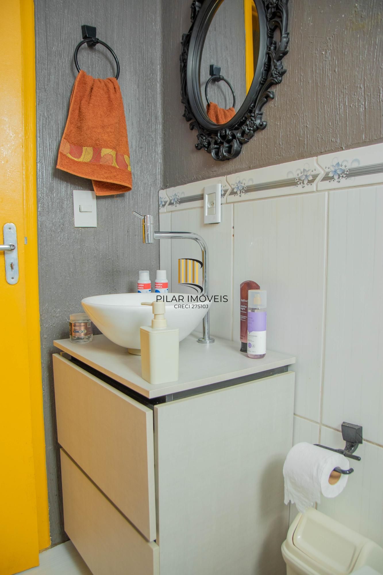 Apartamento 1 quarto, reformado, 35m² privativos - Bairro Camaquã