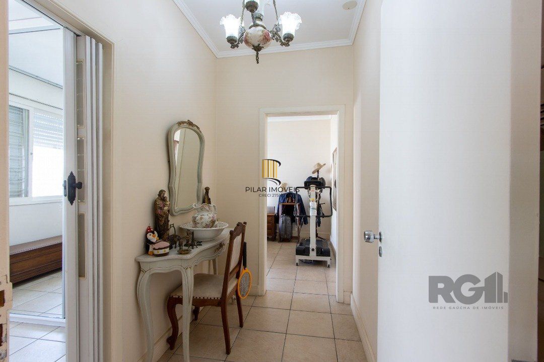 Casa 3 dormitórios no bairro Três Figueiras