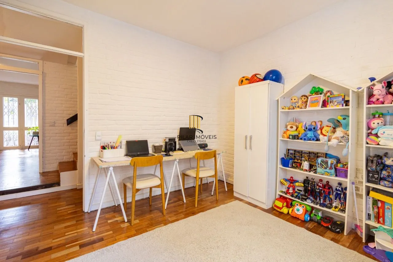 Casa 3 dormitórios no bairro Petrópolis