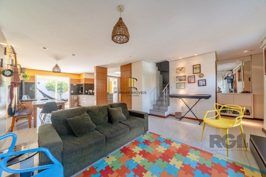 Casa de Condomínio 3 dormitórios no bairro Hípica