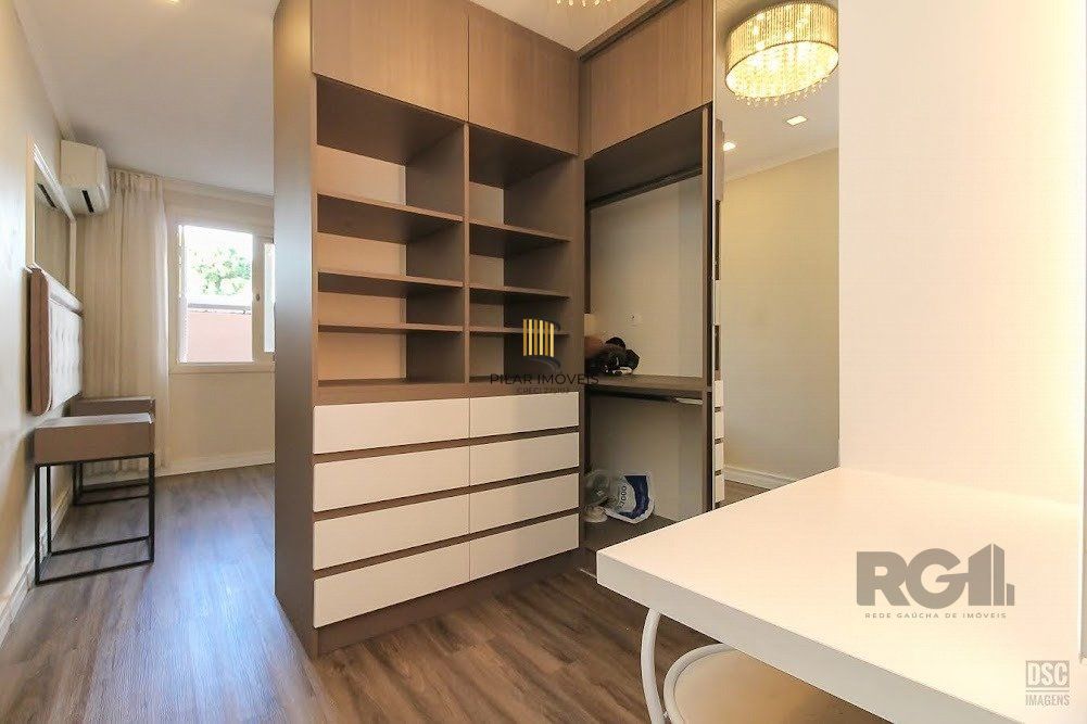 Casa em  condomínio 3 dormitórios na Av Otto Niemeier