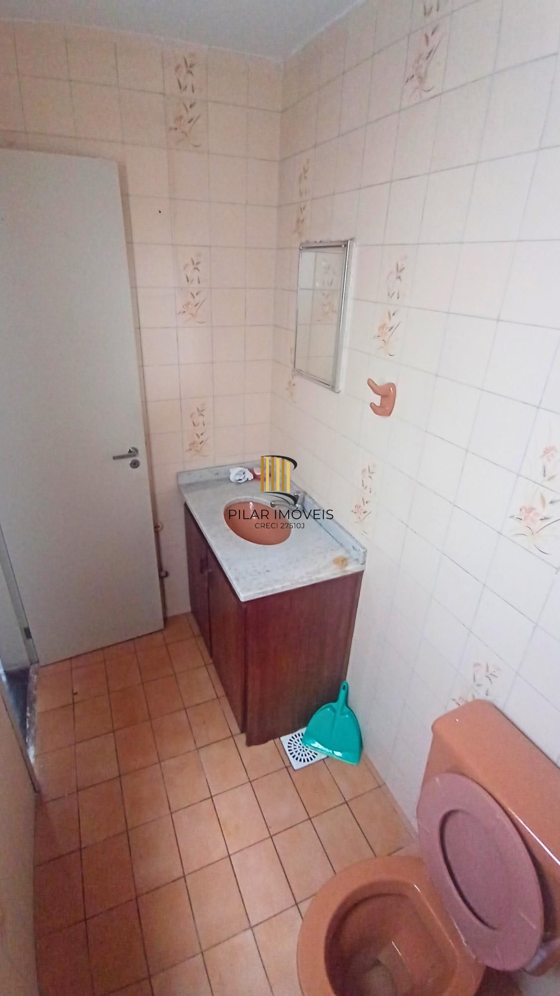 Sala comercial com vaga dupla, ao lado do Hospital Moinhos de Vento