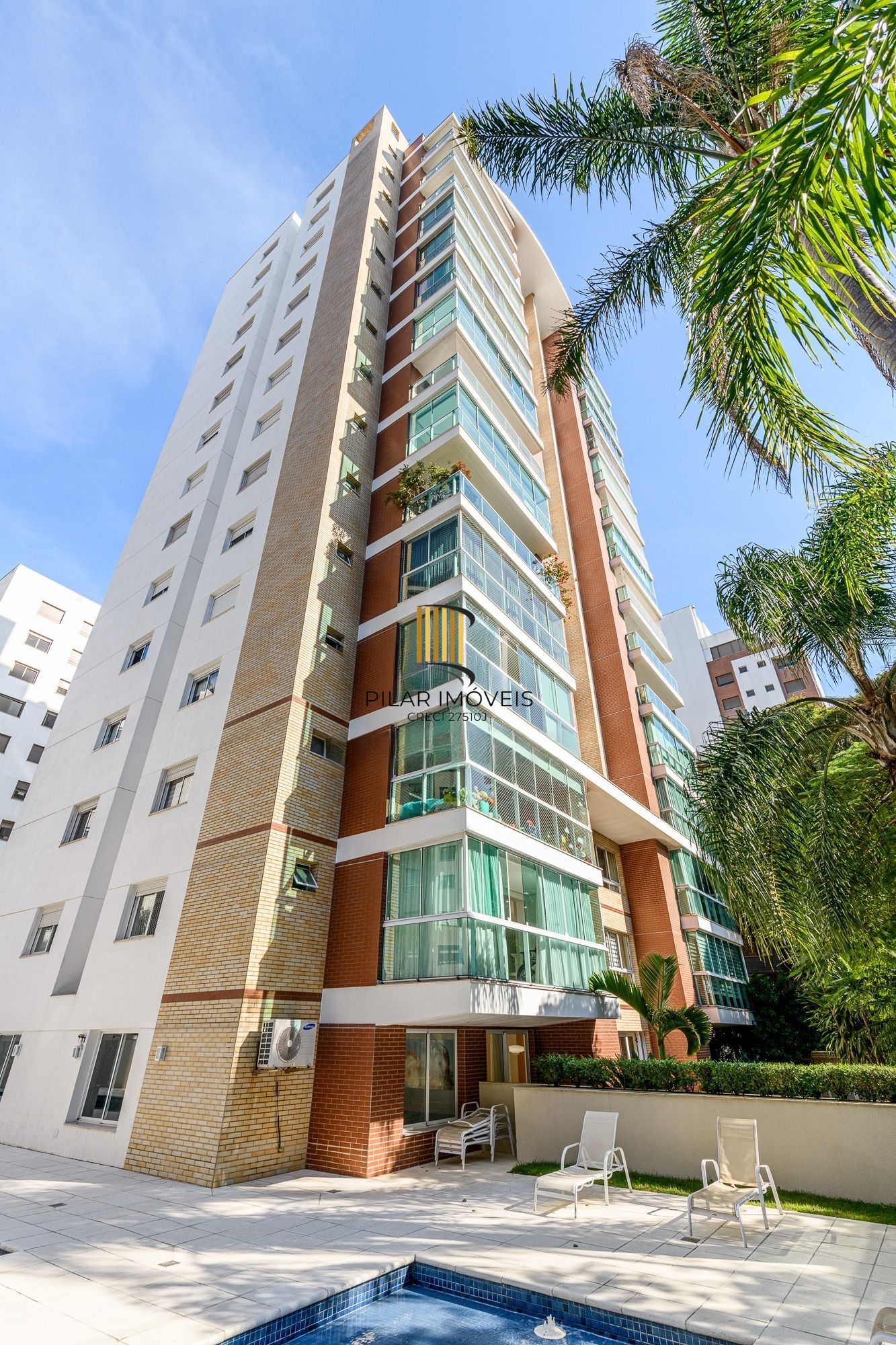 Apartamento 3 dormitórios, sendo 3 suítes e 3 vagas