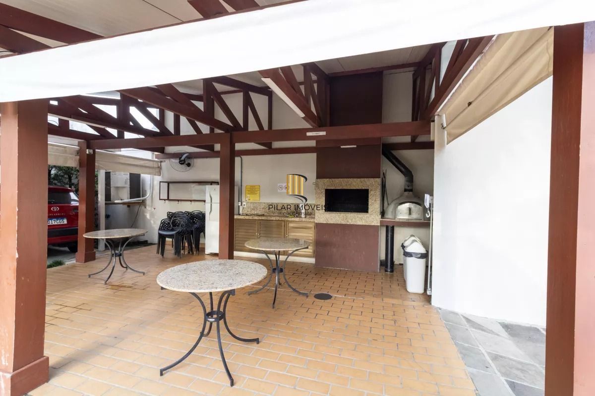 Apartamento à venda com 70m², 2 quartos e 1 vaga no bairro Jardim Botânico