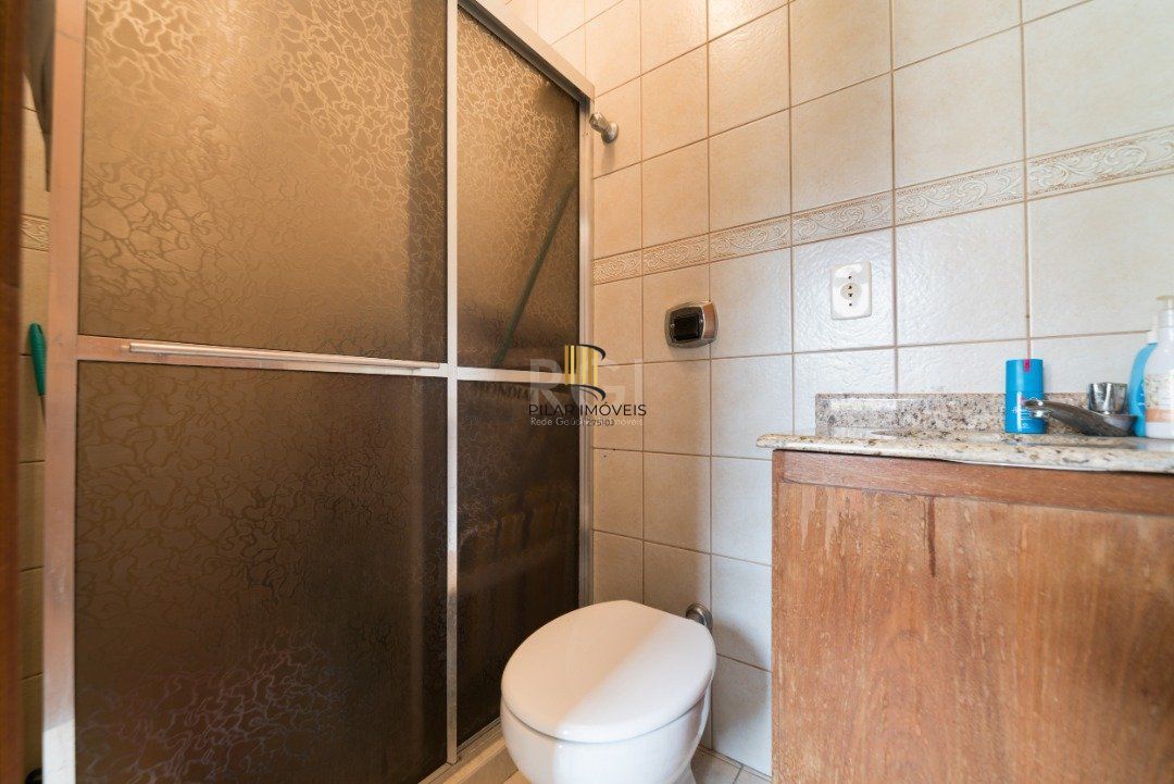 Casa Condominio para Venda - 240m², 3 dormitórios, sendo 1 suites, 3 vagas - Tristeza