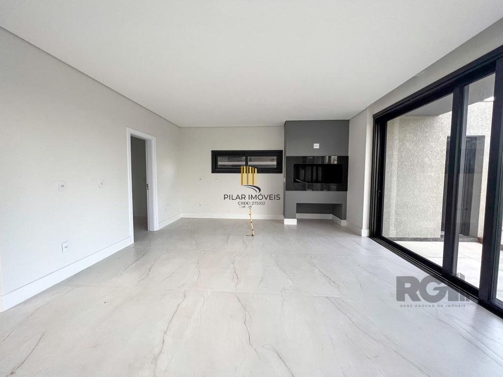 Casa de Condomínio 5 dormitórios no bairro Marina